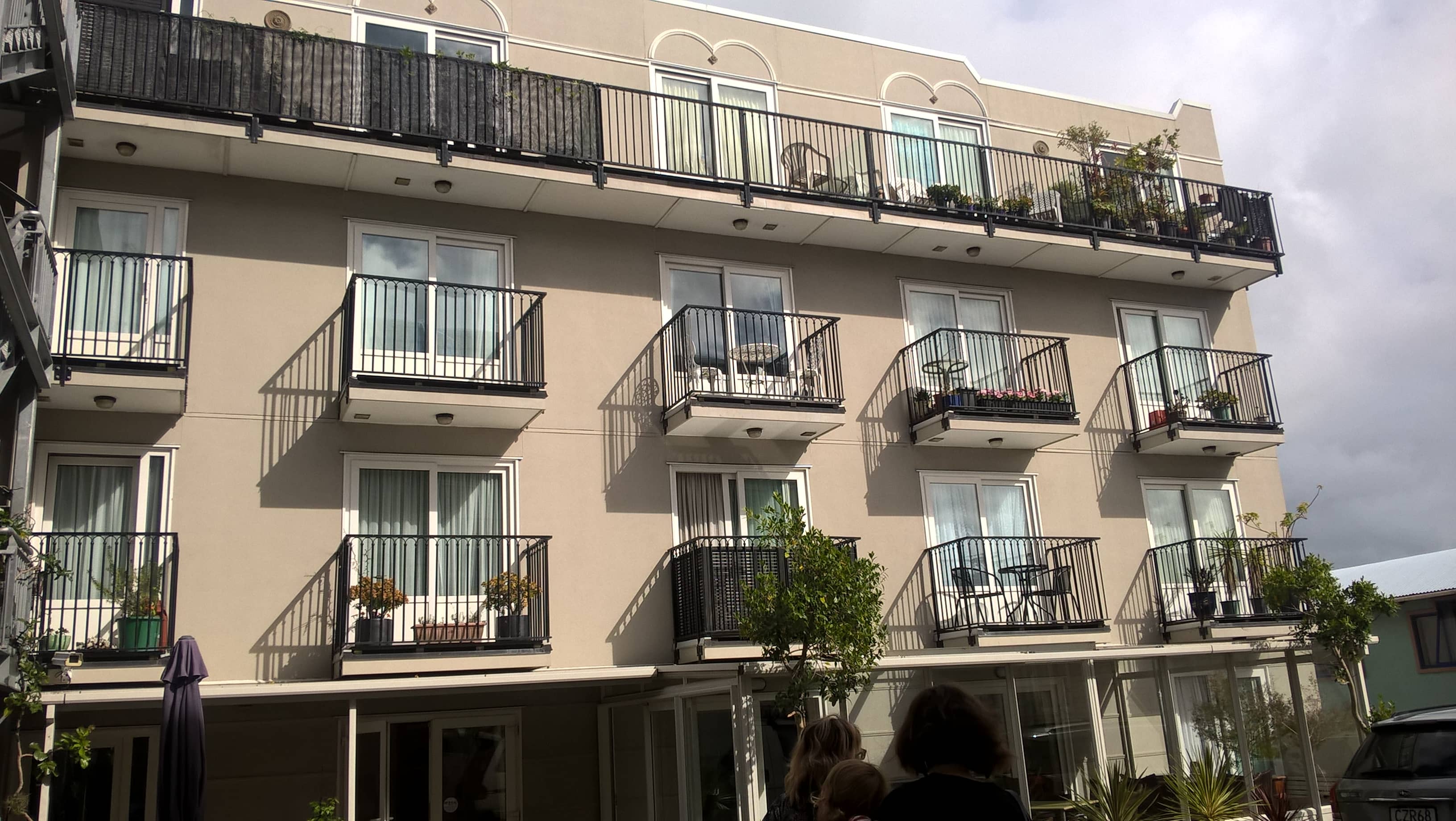 6.Apartments